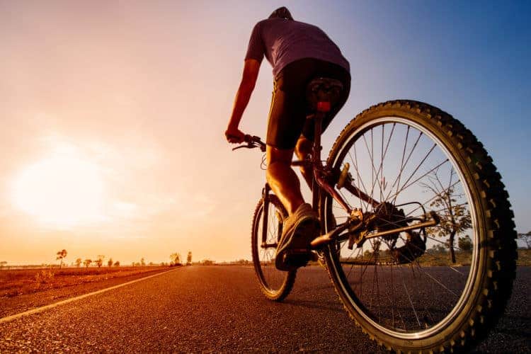 Nên đạp xe bao lâu và bao nhiêu km một ngày  Vinmec